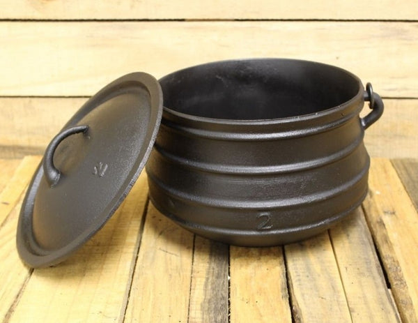 Cast iron #2 Bean pot Potjie Flat Bottom Dutch oven