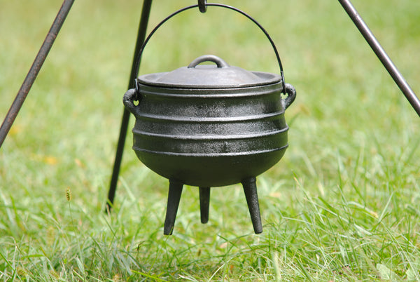 Potjie Pot Cauldron Size 2 Pure cast iron 5 quart Bean Pot – Annie's  Collections