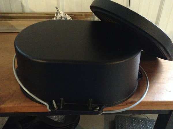 Cast Iron 12-Qt. Oval Roaster BY7418