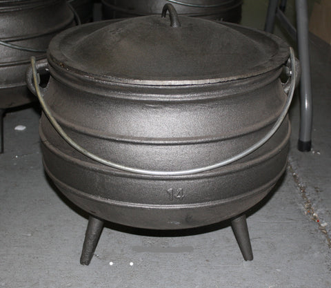 Potjie Pot Size 14 Cauldron Campfire