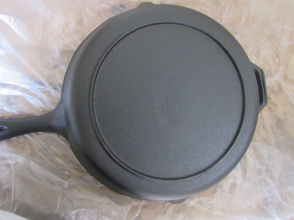 Cast Iron Extra Large Family size Skillet